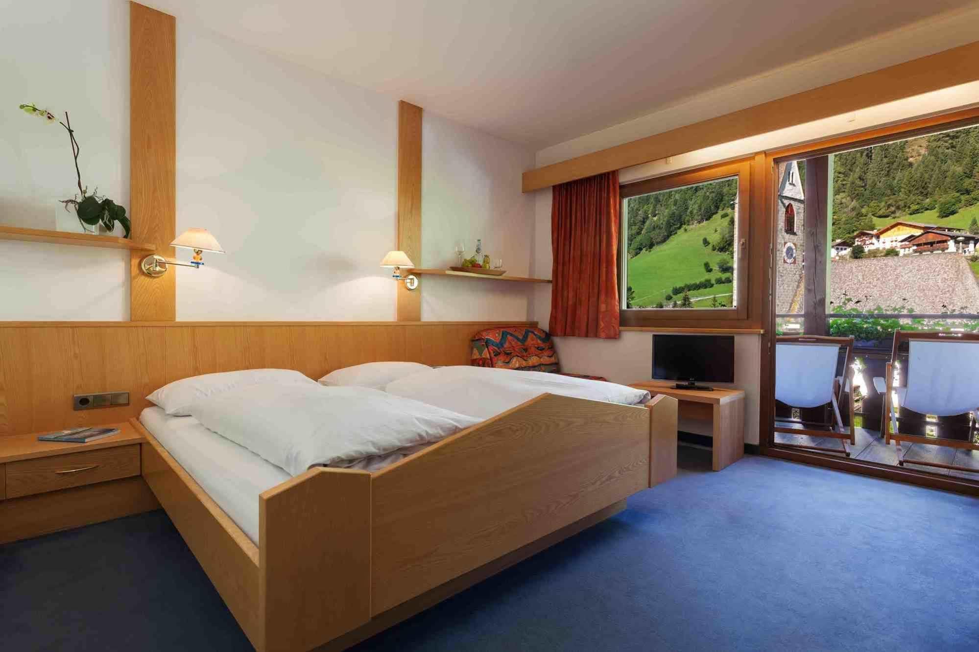 Naturhotel Rainer Racines Extérieur photo
