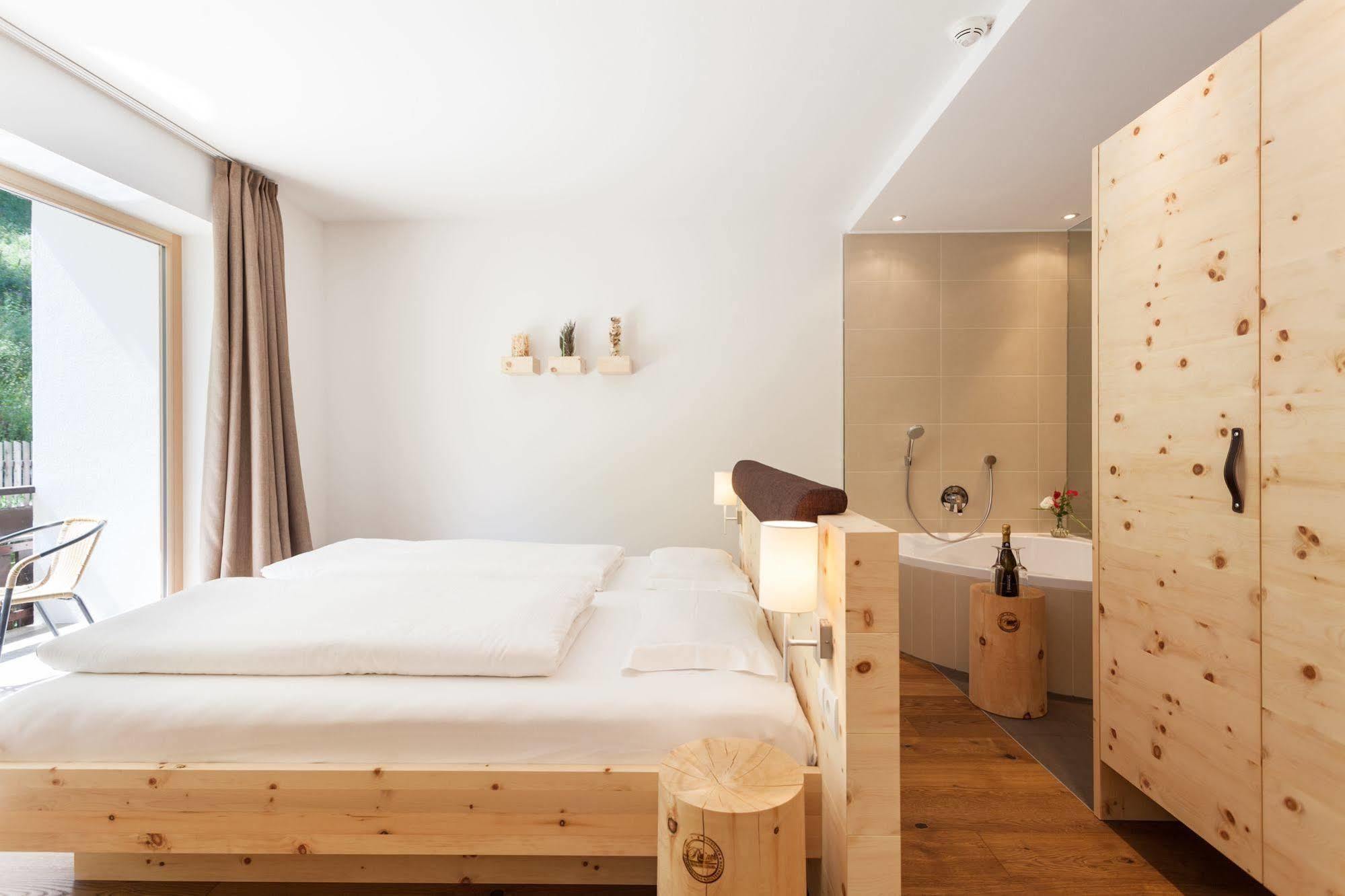 Naturhotel Rainer Racines Extérieur photo